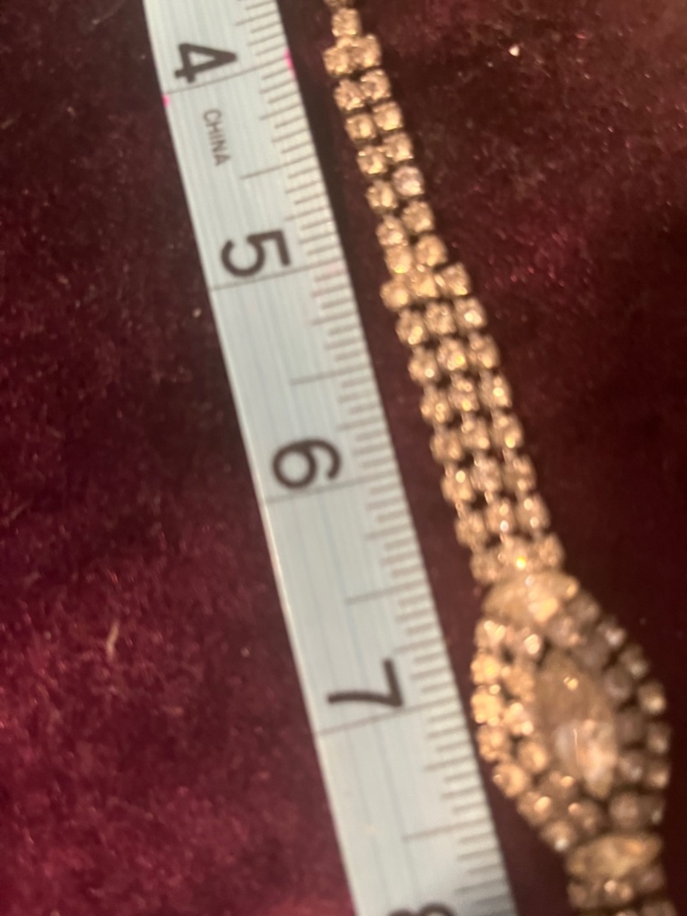 Lovely Vintage EUC Sparkling Faux Diamond Tennis Necklace in Silver Tone 15”. - Picture 6 of 12